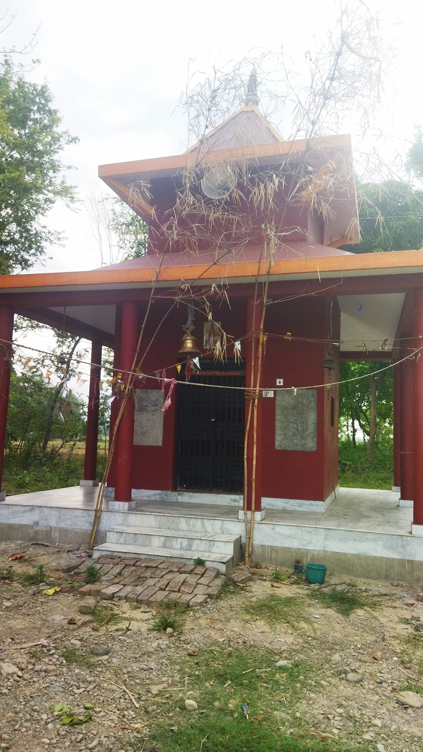 नवदुर्गा टोलमा रहेको दुर्गा मन्दिरमा चोरी